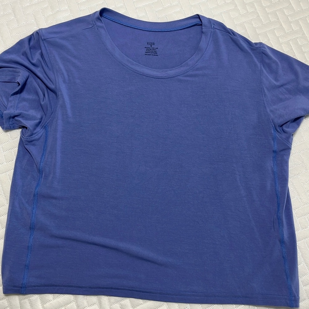 Fleo tee